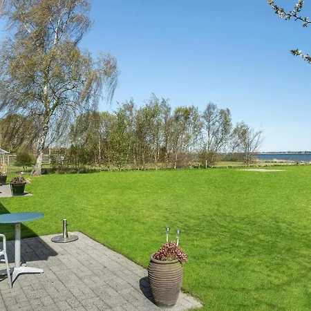 4 Bedroom Awesome In