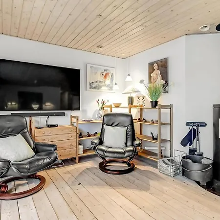 4 Bedroom Awesome In